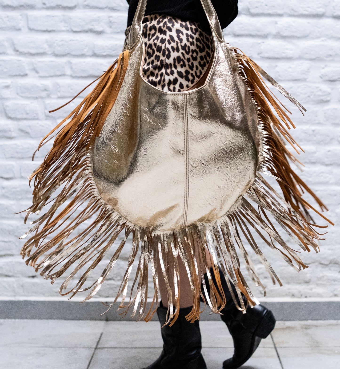 Hanna Hobo - Dorado Retro