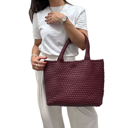 Karola Hobo Tote - Vino